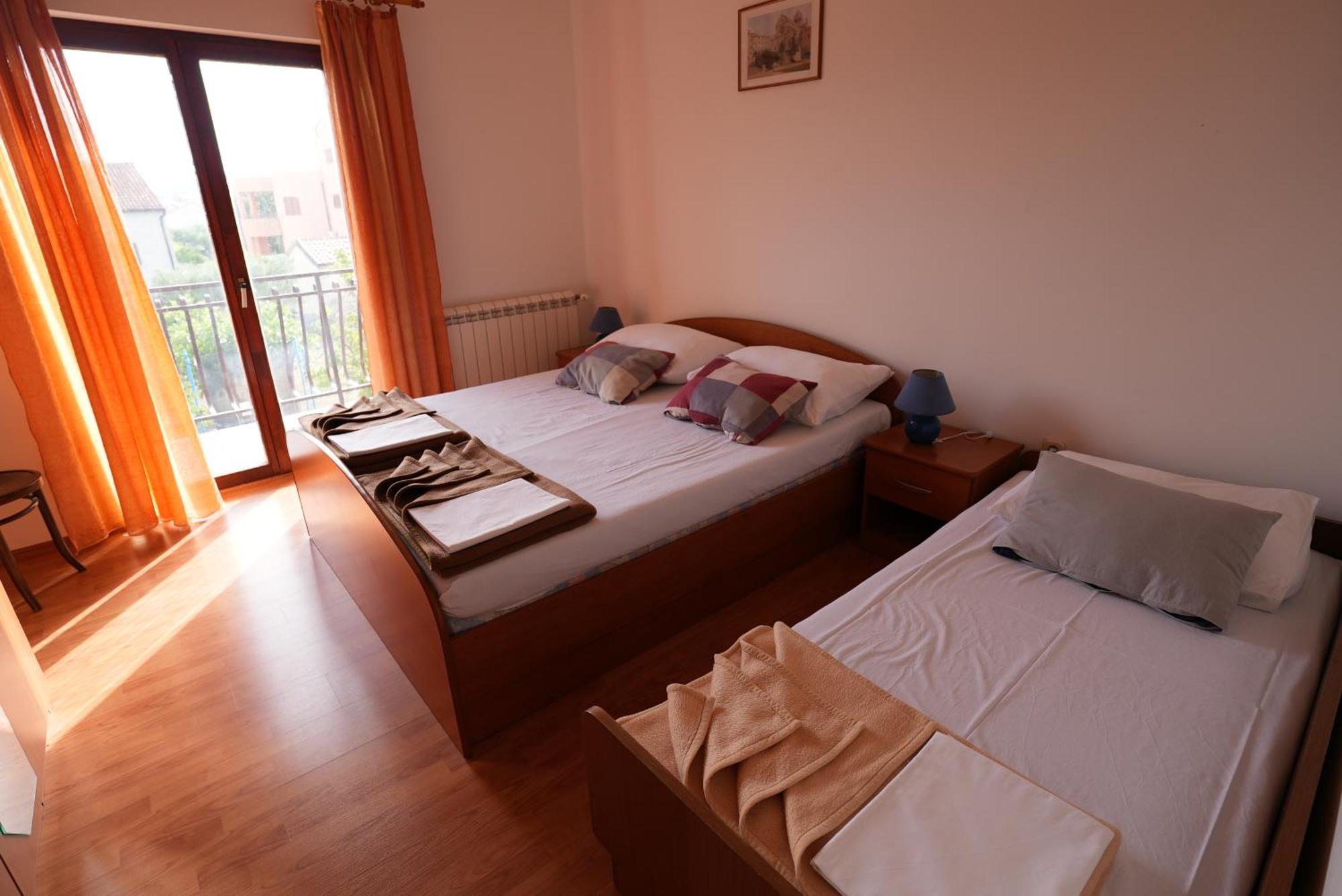 Apartments Perina Sibenik Luaran gambar