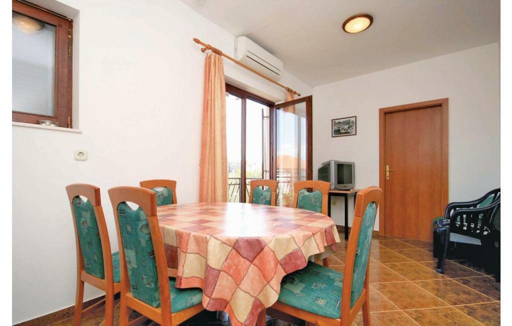 Apartments Perina Sibenik Luaran gambar
